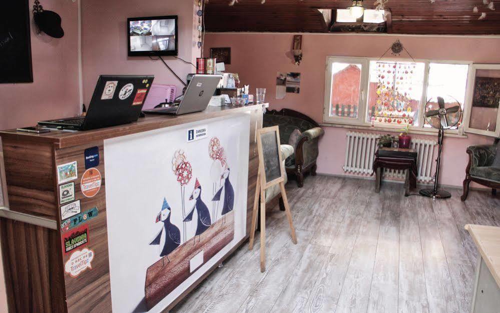 Puffin Hostel - Istanbul Exterior foto